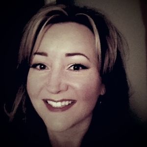 Meet your Posher, Candace